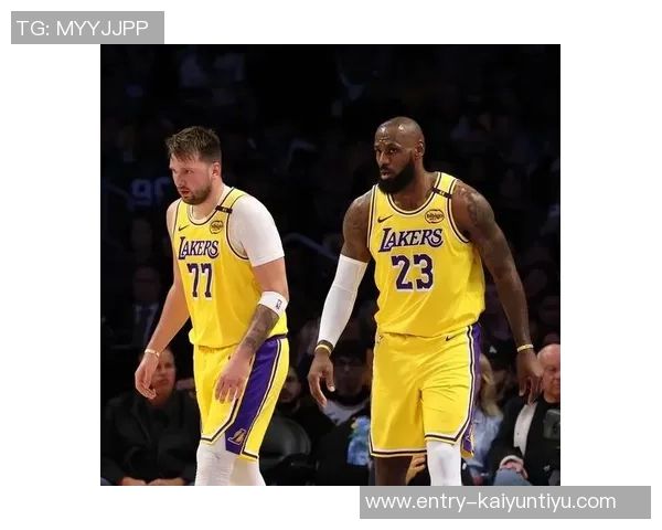 2008年湖人与黄蜂的激烈对决回顾与精彩瞬间分析 2008年湖人与黄蜂的激烈对决回顾与精彩瞬间分析