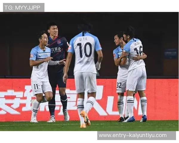 广州足球队技术解析:从战术布局到球员配合的全景分析 广州足球队技术解析:从战术布局到球员配合的全景分析